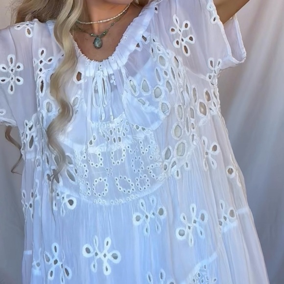 Johnny Was Dresses & Skirts - Johnny Was White Eyelet Mini Dress